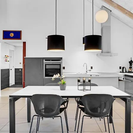 Amazing In With Kitchen *